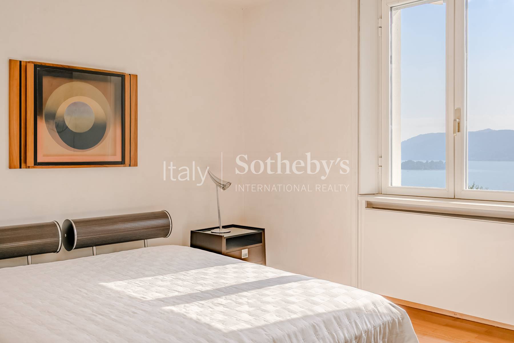  Elegant Villa with a Historic Park and Lake Views - 物件實景