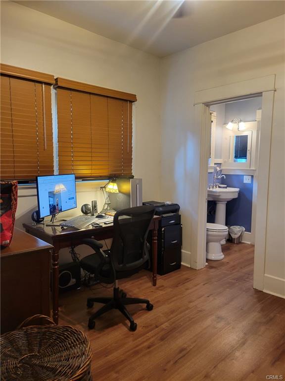 Ontario, California, 91762, United States, 2 Bedrooms Bedrooms, ,Residential,For Sale,1937617