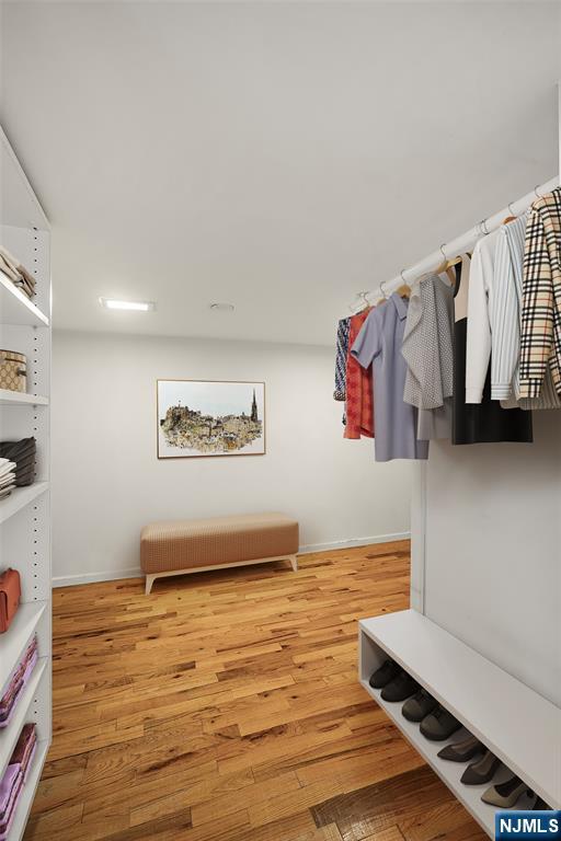 Weehawken, New Jersey, 07086, United States, 1 Bedroom Bedrooms, ,1 BathroomBathrooms,Residential,For Sale,1967965