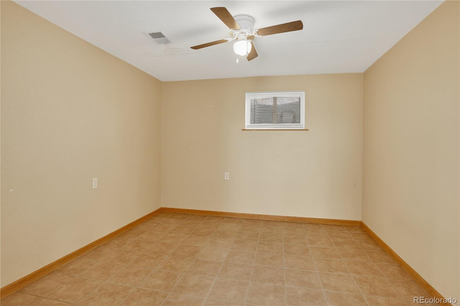 Byers, Colorado, 80103, United States, 5 Bedrooms Bedrooms, ,4 BathroomsBathrooms,Residential,For Sale,1896290