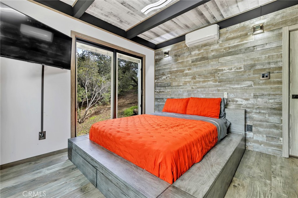 Woodland Hills, California, 91364, United States, 4 Bedrooms Bedrooms, ,2 BathroomsBathrooms,Residential,For Sale,1975100