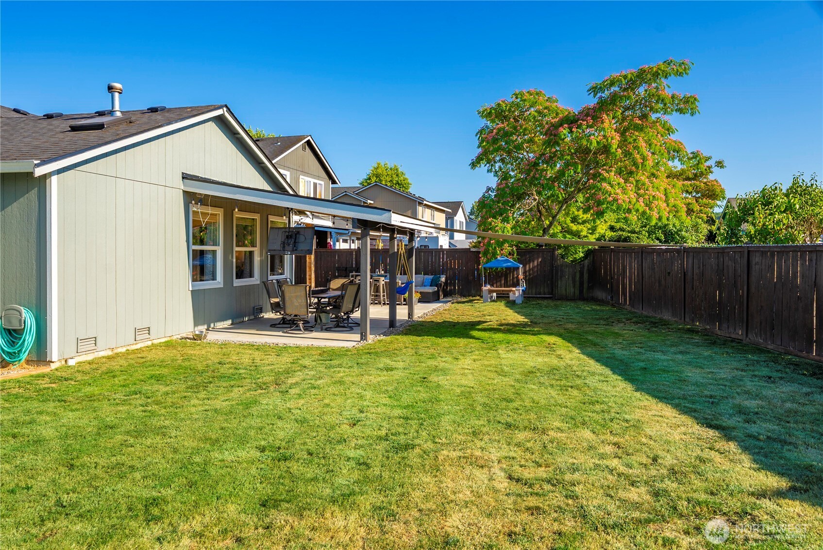 Orting, Washington, 98360, United States, 3 Bedrooms Bedrooms, ,2 BathroomsBathrooms,Residential,For Sale,1902843