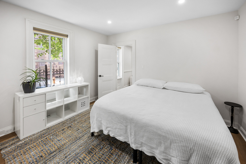 Philadelphia, Pennsylvania, 19130, United States, 5 Bedrooms Bedrooms, ,6 BathroomsBathrooms,Residential,For Sale,1977260