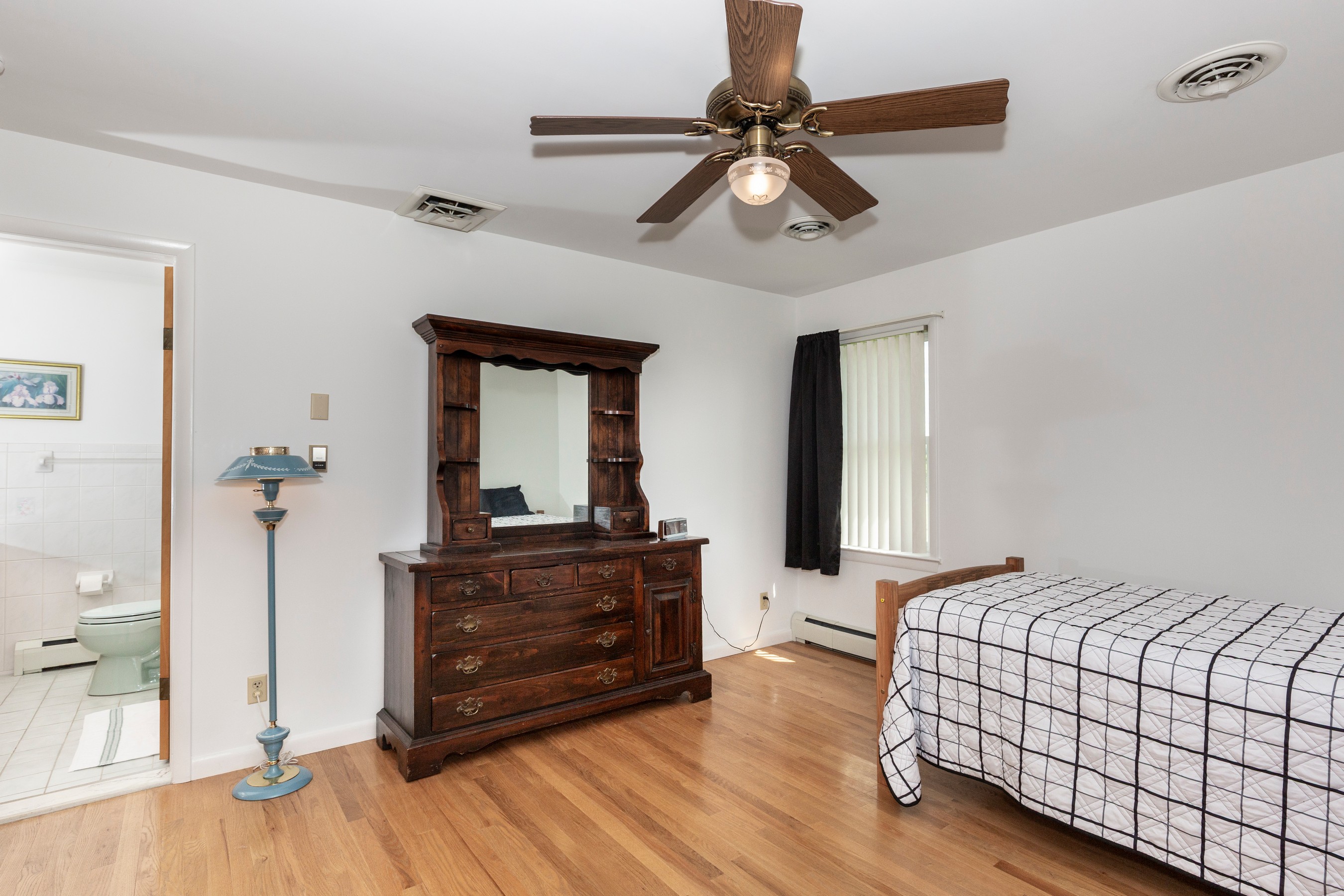  NONE AVAILABLE - 物件實景