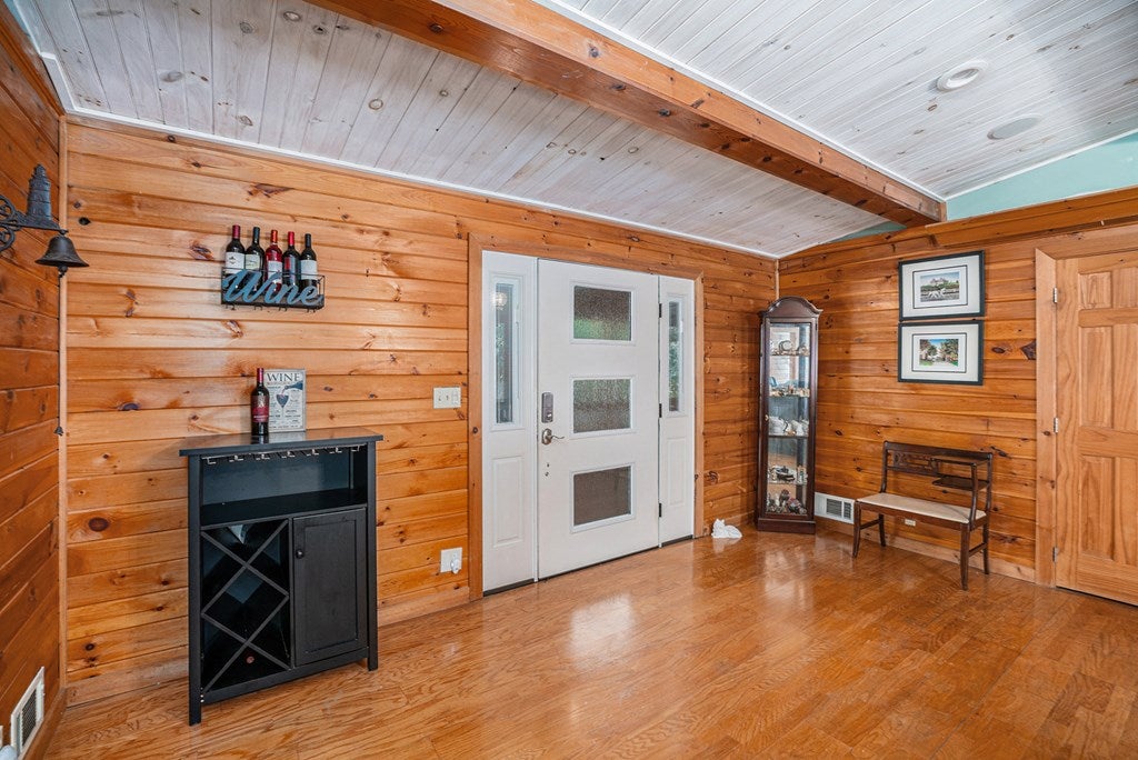 Blue Ridge, Georgia, 30513, United States, 6 Bedrooms Bedrooms, ,4 BathroomsBathrooms,Residential,For Sale,1858999