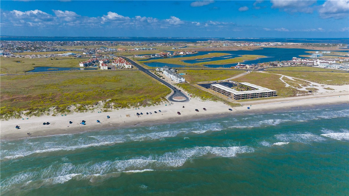 Corpus Christi, Texas, 78418, United States, 4 Bedrooms Bedrooms, ,4 BathroomsBathrooms,Residential,For Sale,1994384