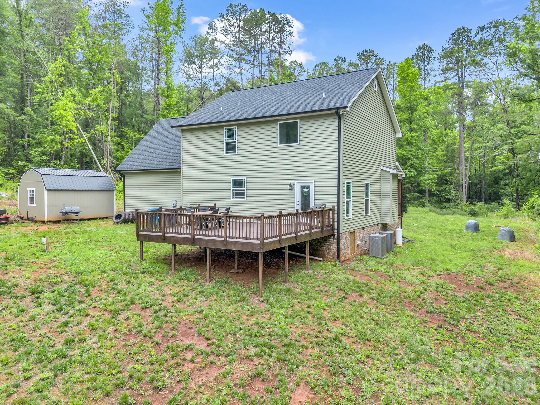 Lincolnton, North Carolina, 28092, United States, 5 Bedrooms Bedrooms, ,3 BathroomsBathrooms,Residential,For Sale,2049314