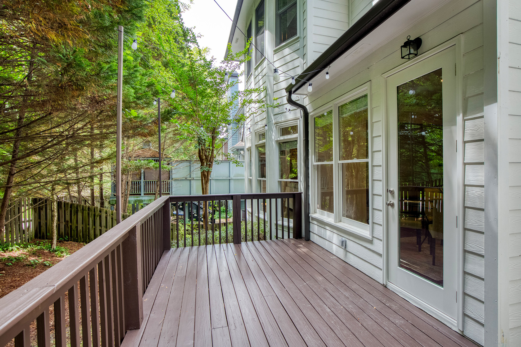  Recently Updated Four Bedroom Home in Gated Brookhaven Community - 物件實景