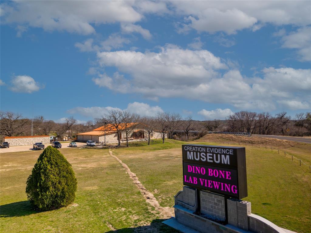 Glen Rose, Texas, 76043, United States, 8 Bedrooms Bedrooms, ,8 BathroomsBathrooms,Residential,For Sale,1981004
