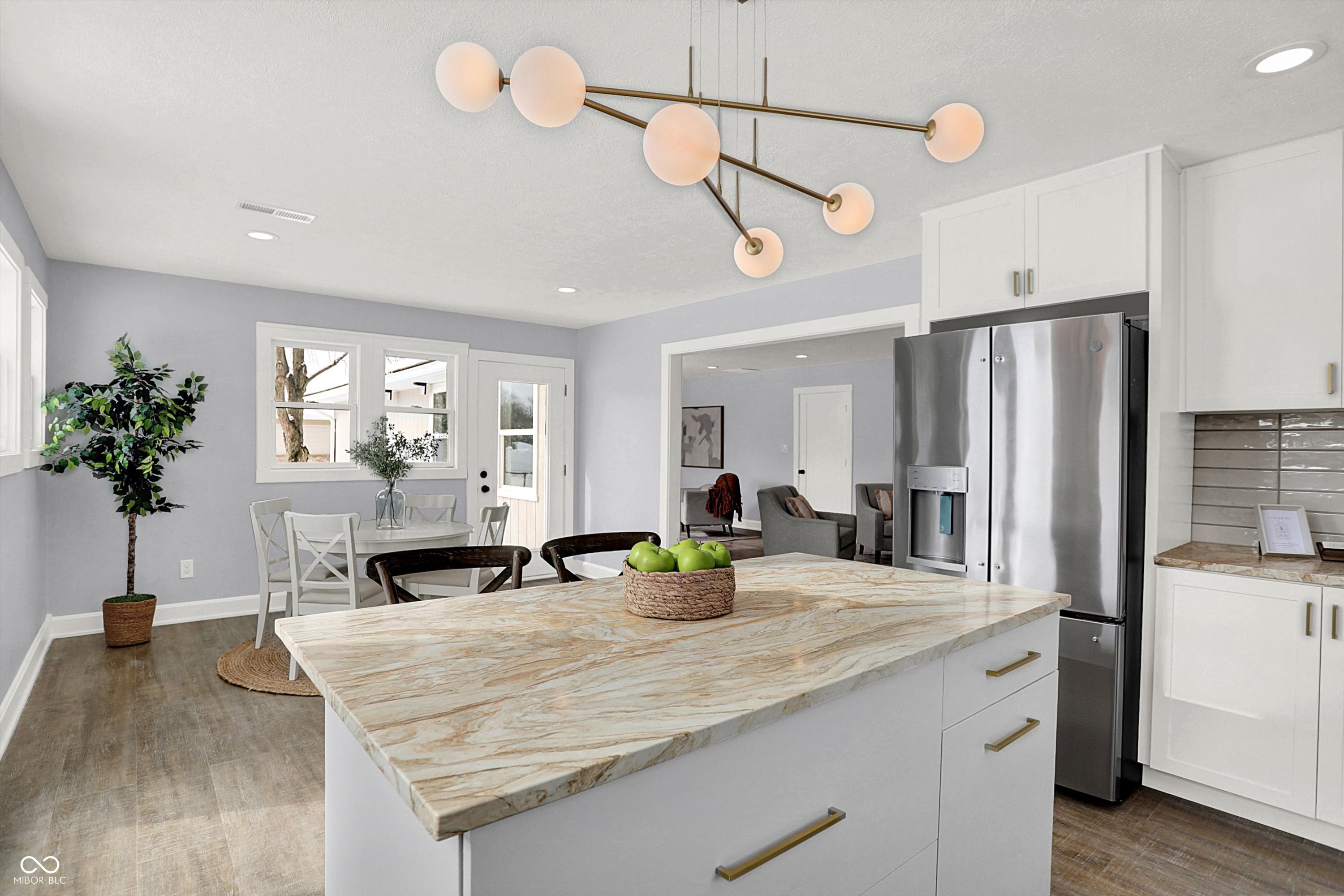 Zionsville, Indiana, 46077, United States, 3 Bedrooms Bedrooms, ,2 BathroomsBathrooms,Residential,For Sale,2001514