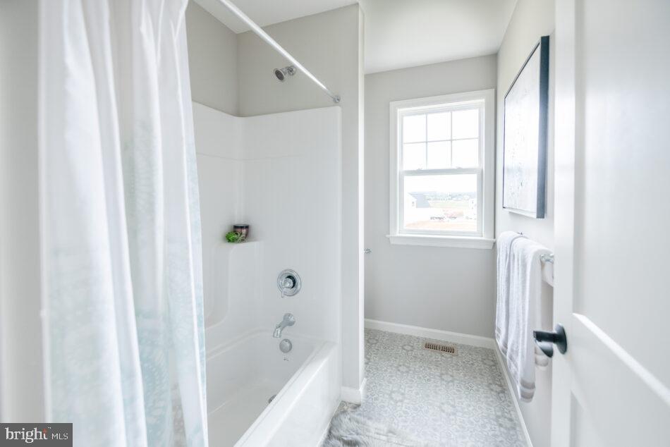 Harrisburg, Pennsylvania, 17112, United States, 4 Bedrooms Bedrooms, ,4 BathroomsBathrooms,Residential,For Sale,1890357