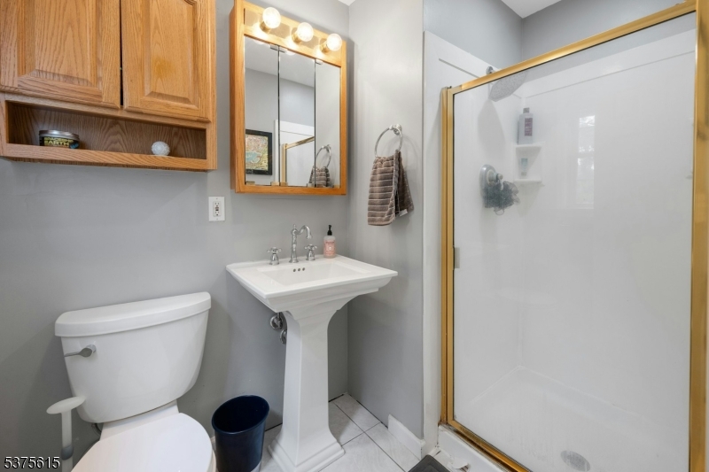 Rockaway Boro, New Jersey, 07866, United States, 3 Bedrooms Bedrooms, ,3 BathroomsBathrooms,Residential,For Sale,1918524