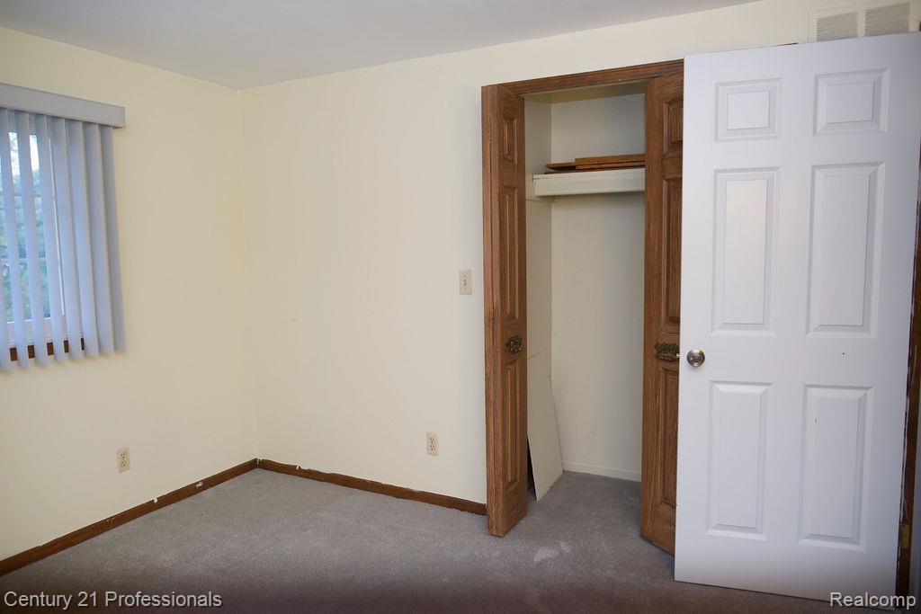 RochesterHills, Michigan, 48309, United States, 4 Bedrooms Bedrooms, ,3 BathroomsBathrooms,Residential,For Sale,1976232