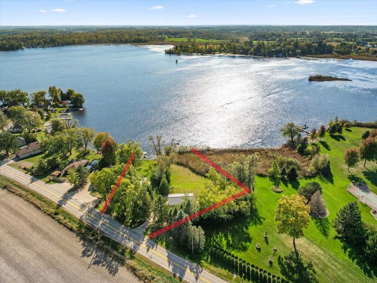 Osceola, Wisconsin, 53010, United States, 1 Bedroom Bedrooms, ,1 BathroomBathrooms,Residential,For Sale,1962522