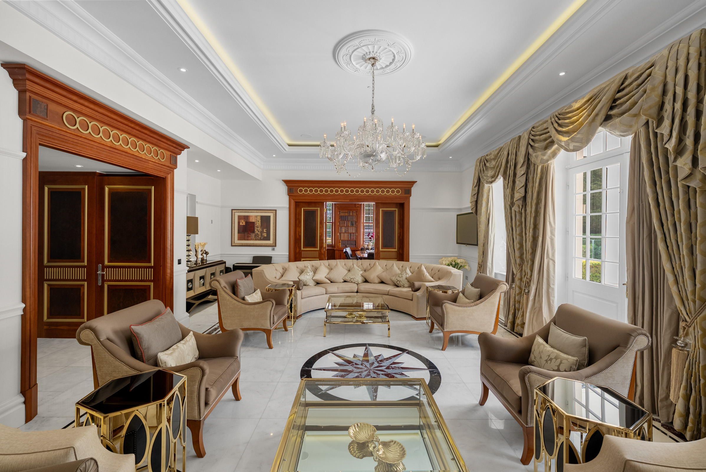  A Magnificent Eight-Bedroom Mansion in Wentworth Estate - 物件實景