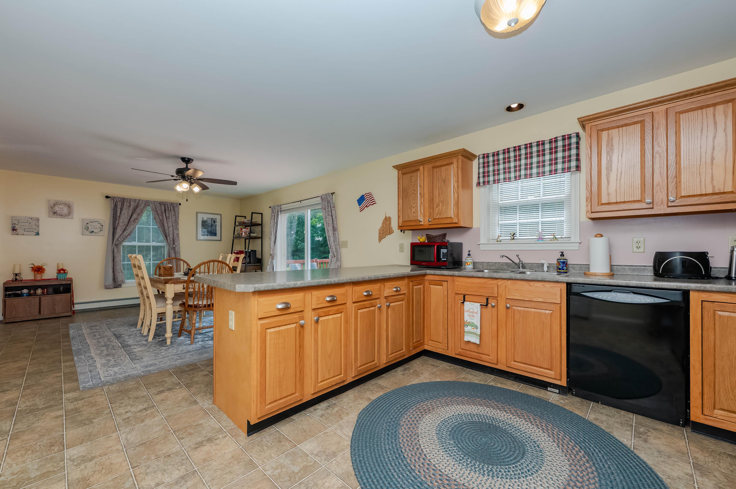 North Berwick, Maine, 03906, United States, 3 Bedrooms Bedrooms, ,3 BathroomsBathrooms,Residential,For Sale,1870422