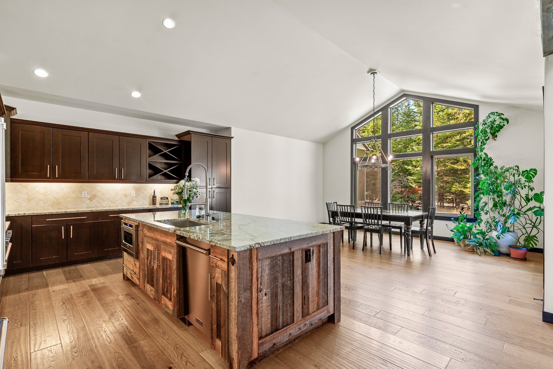  Rare Shop & Home in Forest Ridge - 物件實景