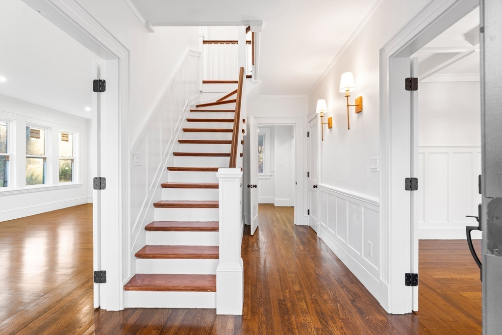 Franklin, Massachusetts, 02038, United States, 4 Bedrooms Bedrooms, ,2 BathroomsBathrooms,Residential,For Sale,2005165