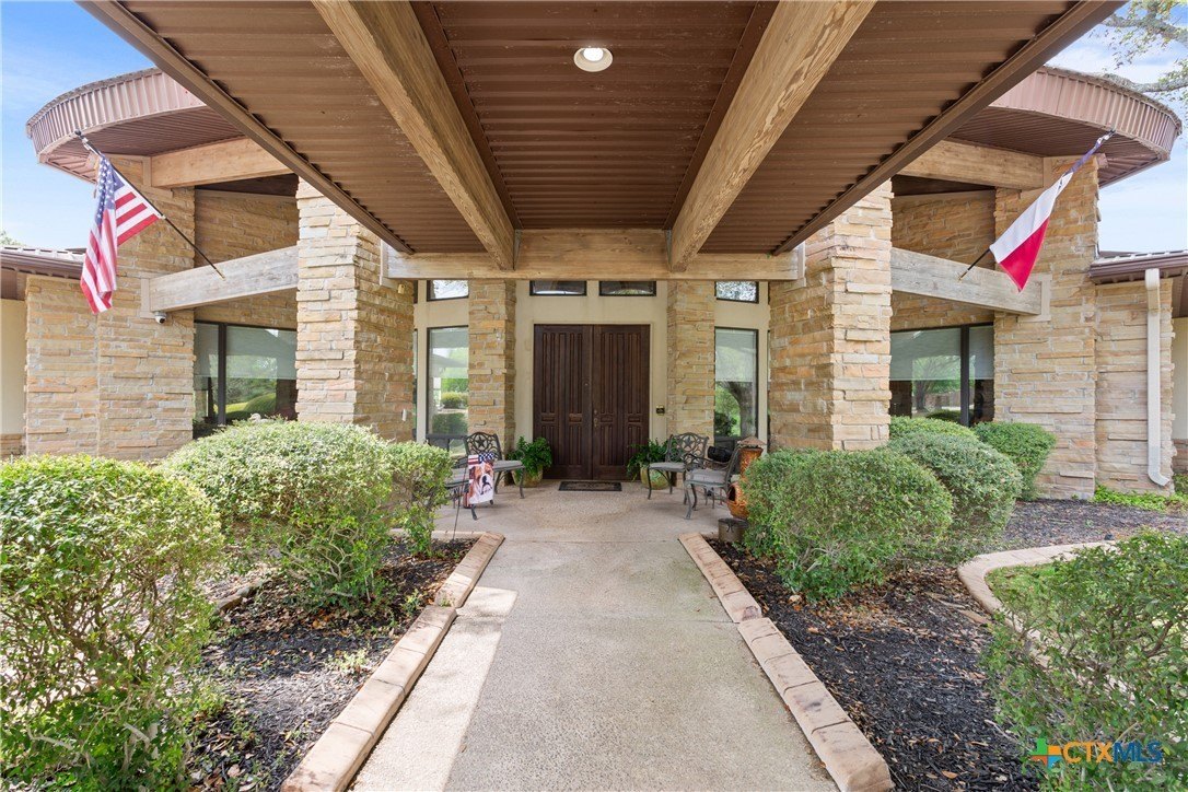 Salado, Texas, 76571, United States, 4 Bedrooms Bedrooms, ,7 BathroomsBathrooms,Residential,For Sale,1977249