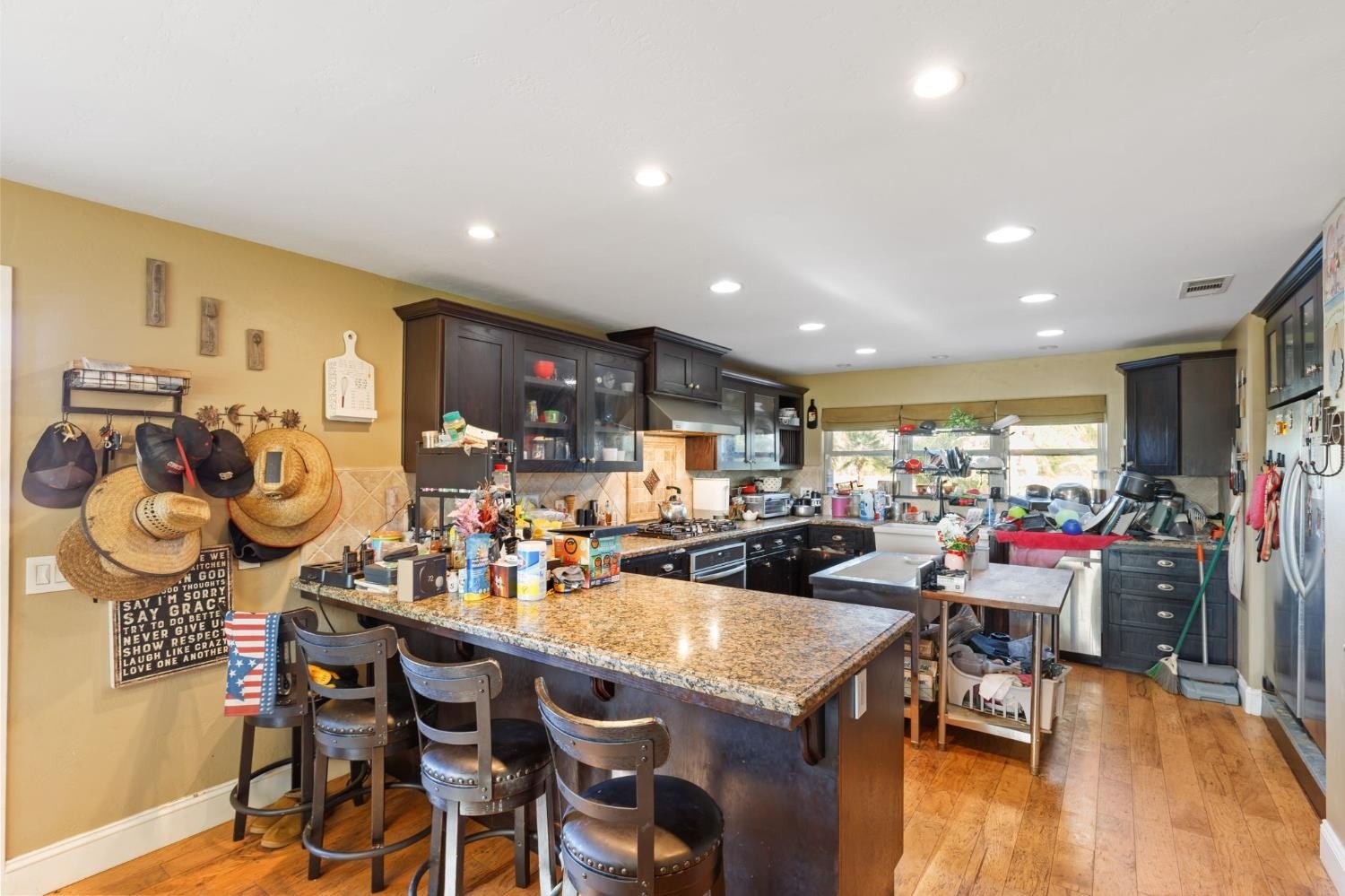 Clovis, California, 93619, United States, 4 Bedrooms Bedrooms, ,4 BathroomsBathrooms,Residential,For Sale,1924178