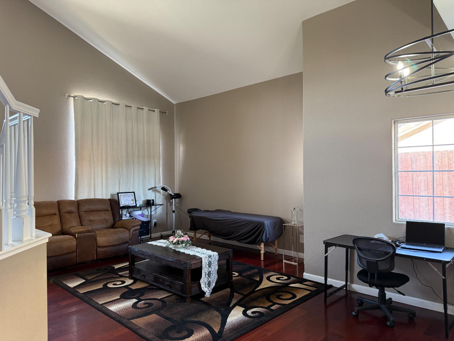Los Banos, California, 93635, United States, 4 Bedrooms Bedrooms, ,3 BathroomsBathrooms,Residential,For Sale,1921420