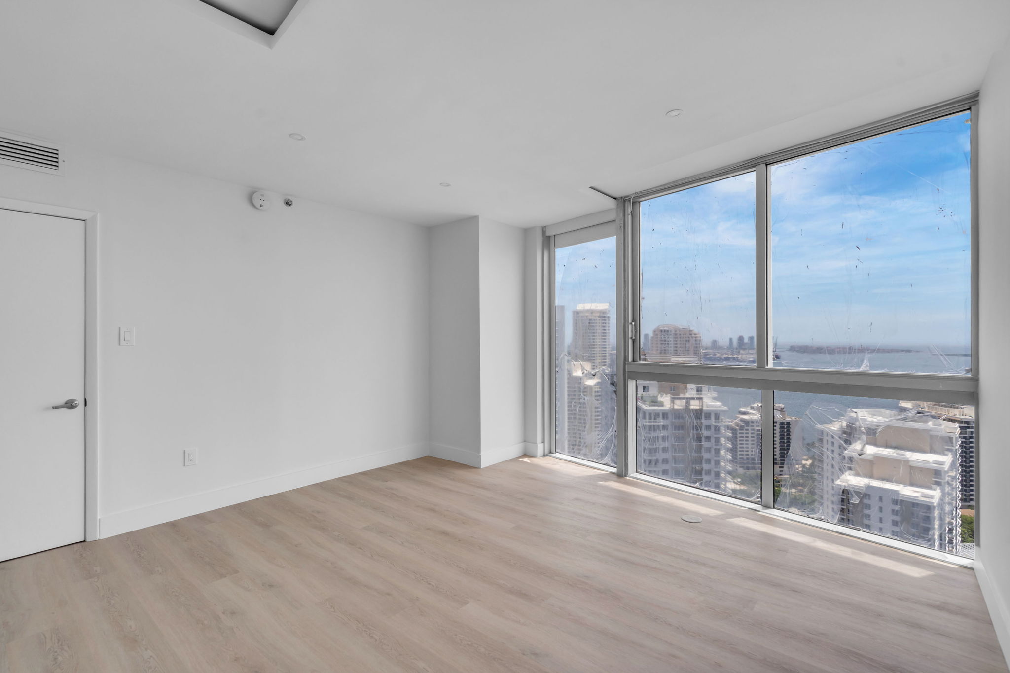  495 Brickell Ave, Miami, FL, 33131 - 物件實景