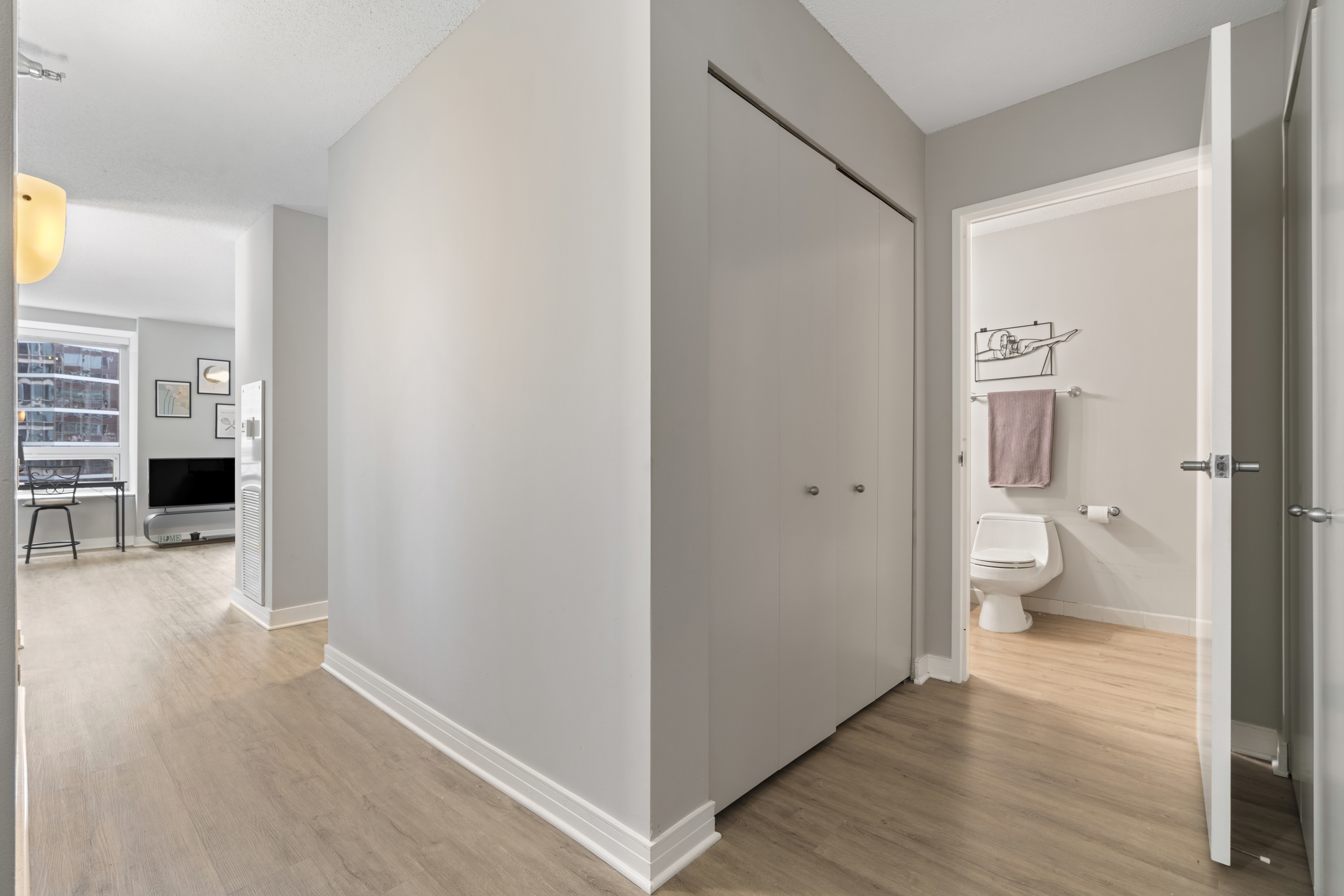  Great Large Studio with Northeast Views of Lake Michigan and Bennett Park - 物件實景