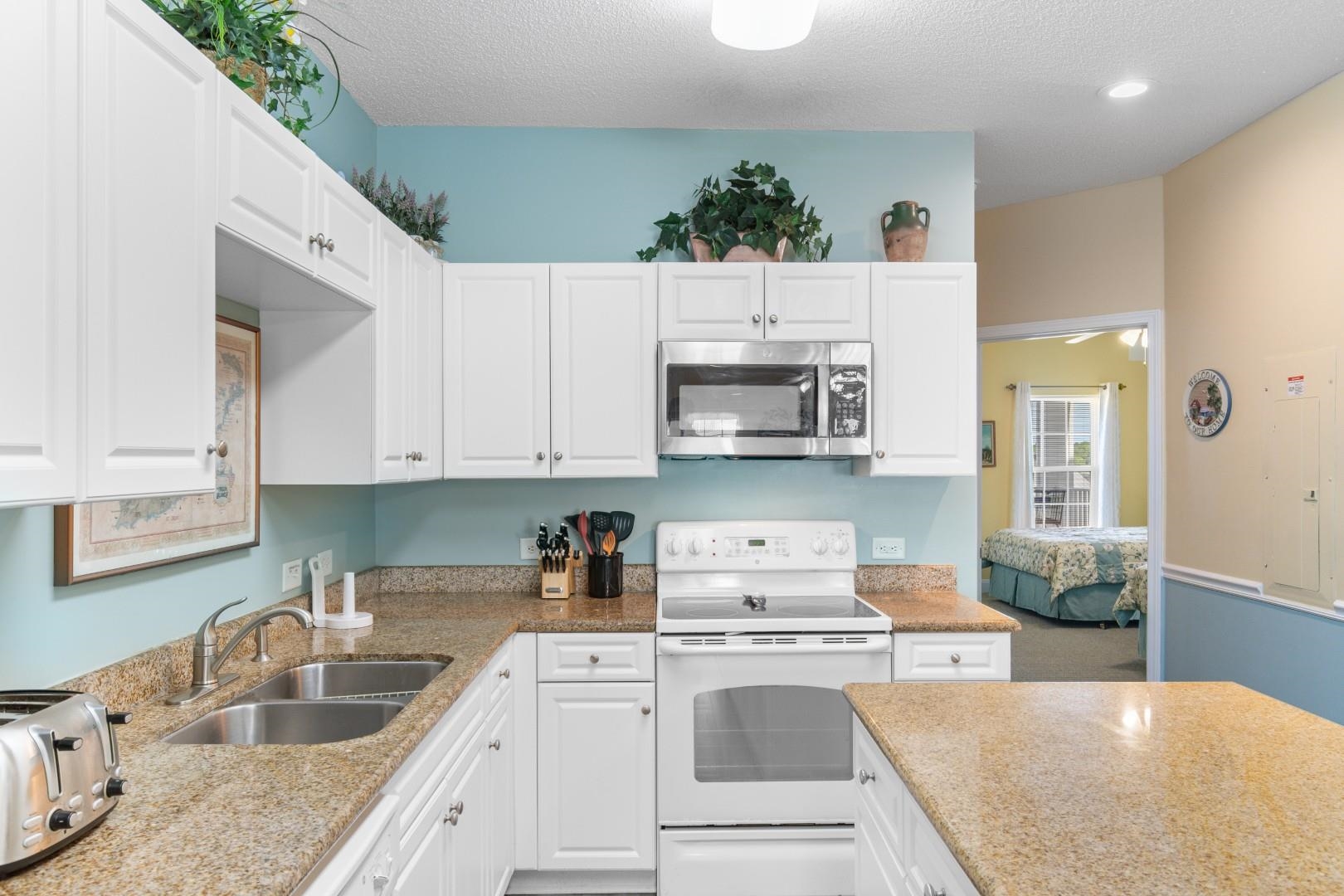 North Myrtle Beach, South Carolina, 29582, United States, 5 Bedrooms Bedrooms, ,5 BathroomsBathrooms,Residential,For Sale,2027385