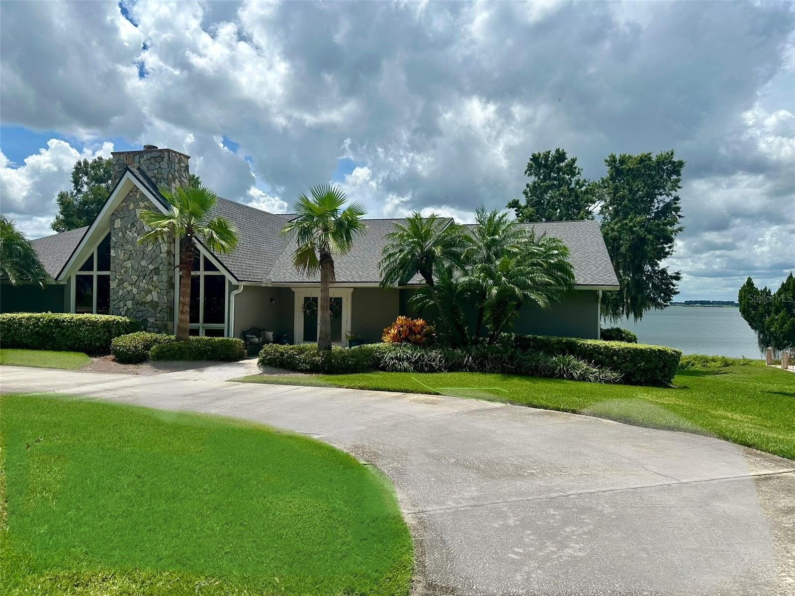 514 HILLSIDE DRIVE, AUBURNDALE, Florida, 33823, United States, 5 Bedrooms Bedrooms, ,5 BathroomsBathrooms,Residential,For Sale,514 HILLSIDE DRIVE,1426912