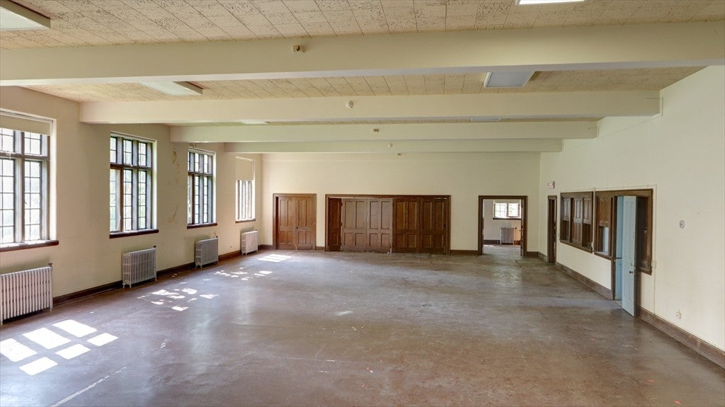 Geneva, New York, 14456, United States, 4 Bedrooms Bedrooms, ,3 BathroomsBathrooms,Residential,For Sale,1901149