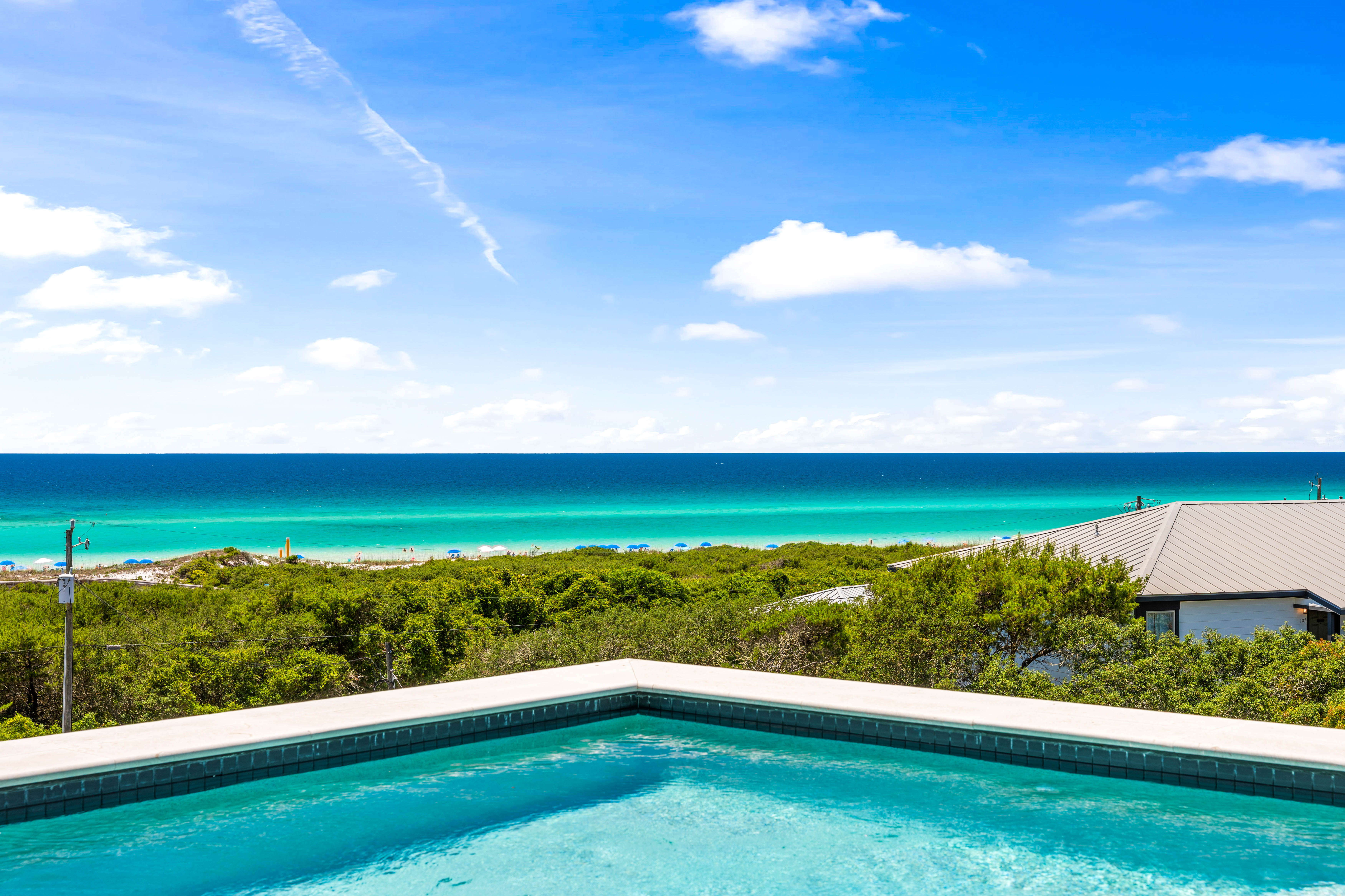  Four-Level Coastal Estate with Gulf Views in Exclusive Mala Beach - 物件實景