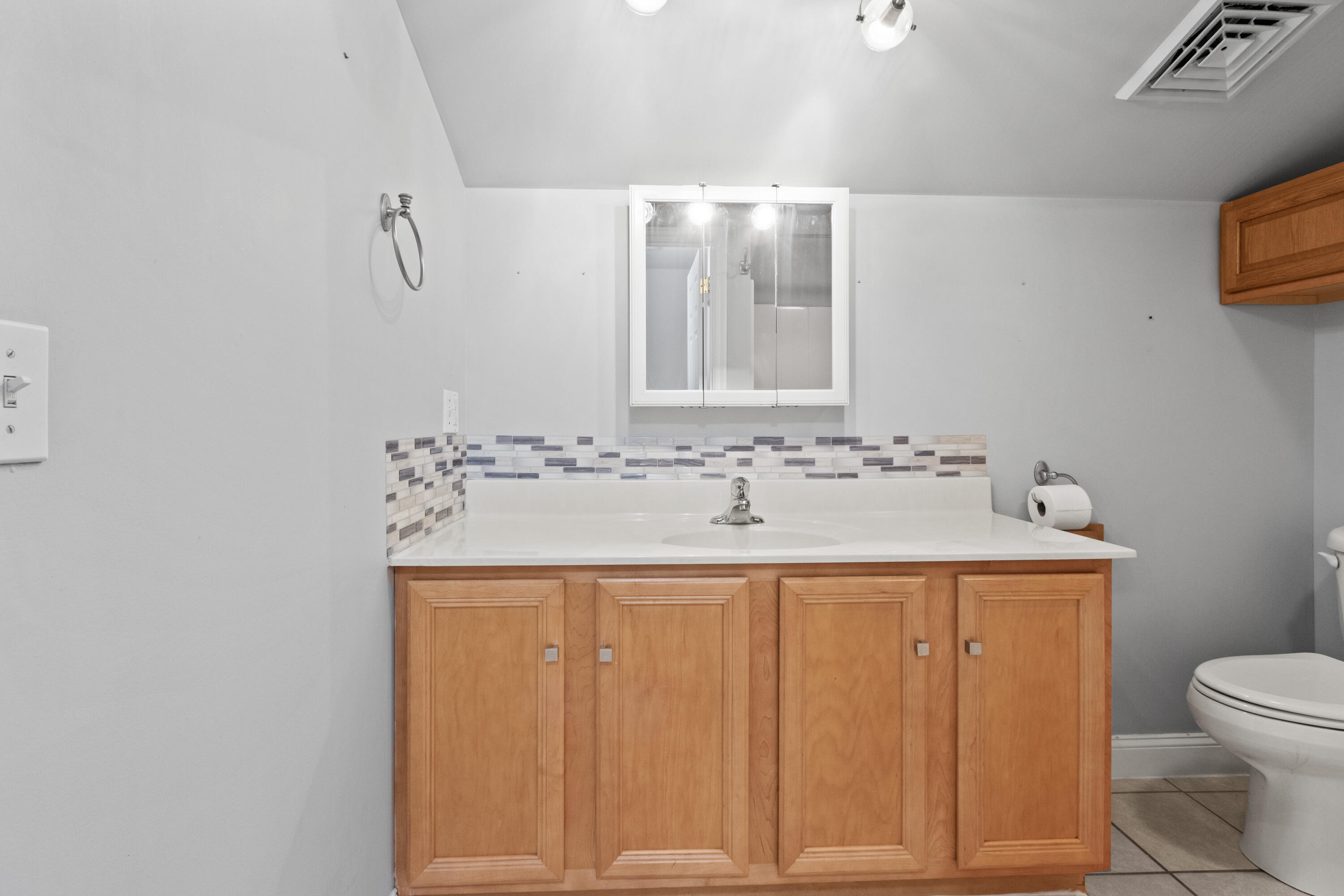 Old Orchard Beach, Maine, 04064, United States, 3 Bedrooms Bedrooms, ,2 BathroomsBathrooms,Residential,For Sale,1906267