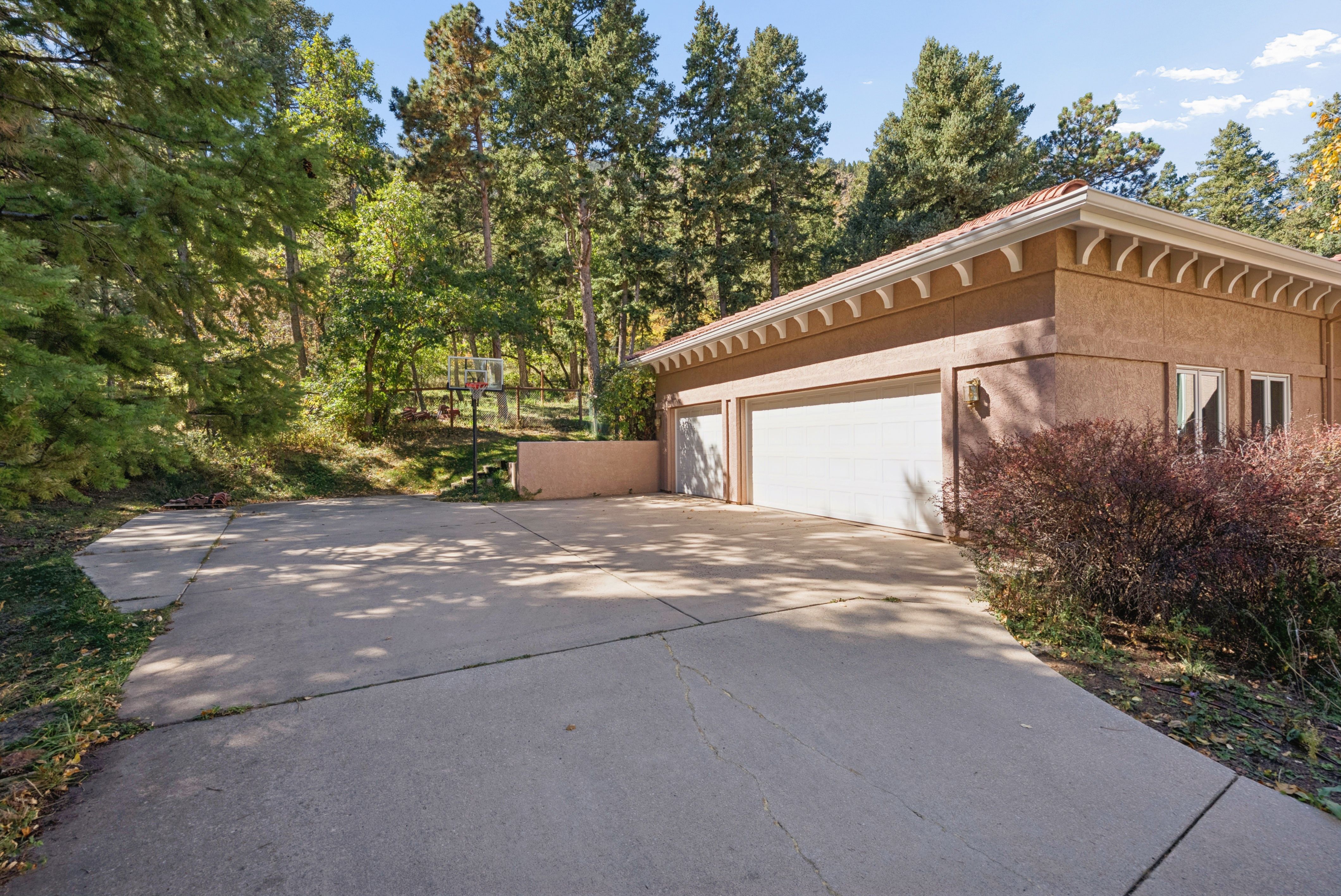  Custom Art Klein Residence on Nearly an Acre in Broadmoor - 物件實景