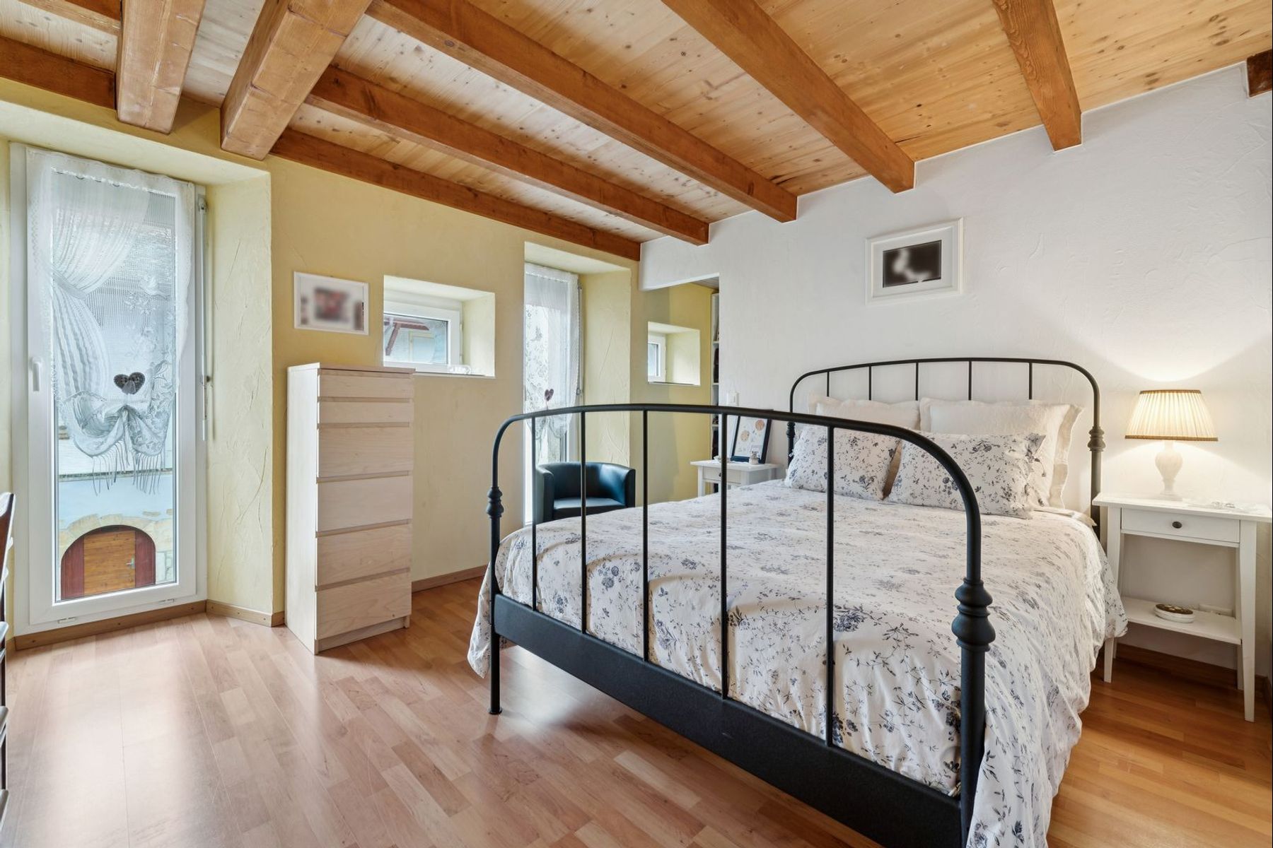 Spacious 4.5-room apartment with loggia in Champagne - 物件實景