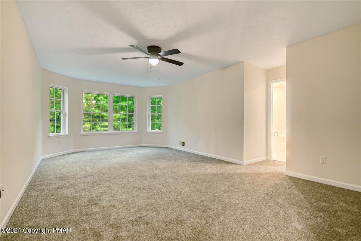 Stroudsburg, Pennsylvania, 18360, United States, 4 Bedrooms Bedrooms, ,3 BathroomsBathrooms,Residential,For Sale,1858014