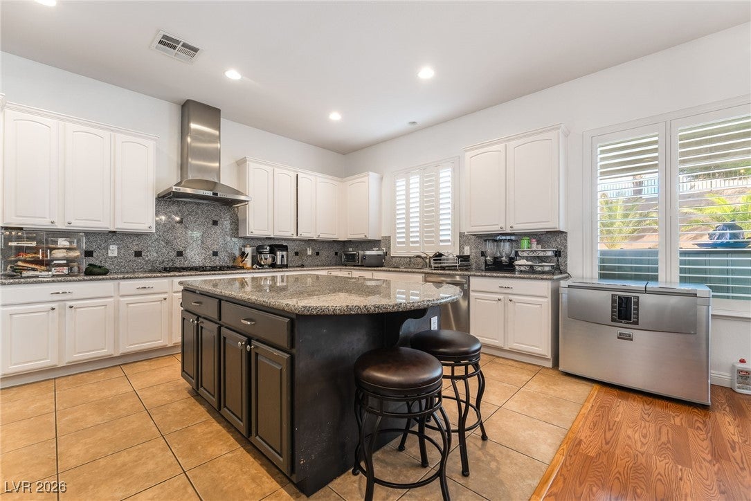 Henderson, Nevada, 89044, United States, 4 Bedrooms Bedrooms, ,4 BathroomsBathrooms,Residential,For Sale,2009744