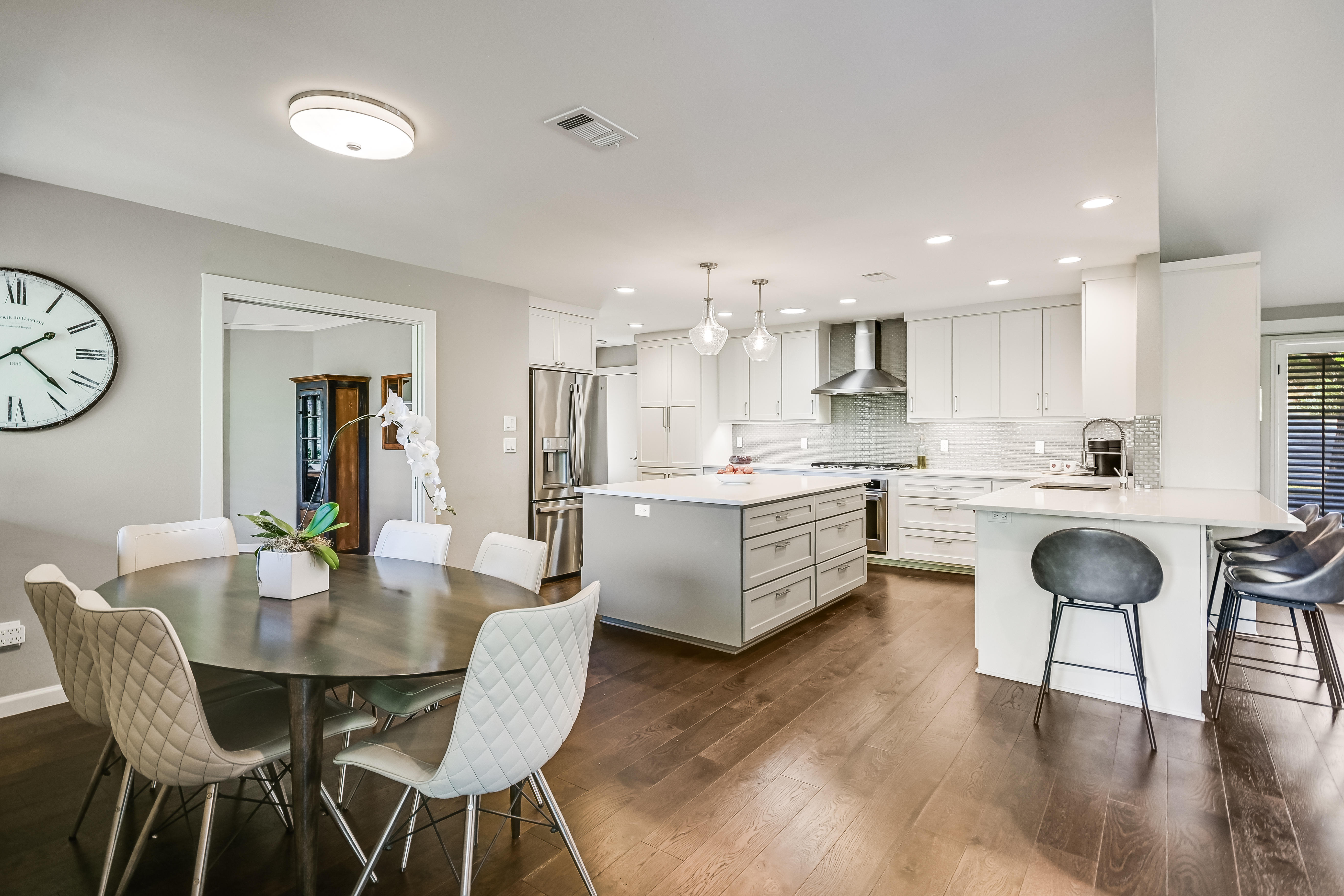  JUST LISTED - Treetop living in Lost Creek - 物件實景