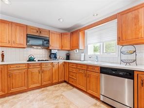 Bristol, Rhode Island, 02809, United States, 5 Bedrooms Bedrooms, ,5 BathroomsBathrooms,Residential,For Sale,1922000