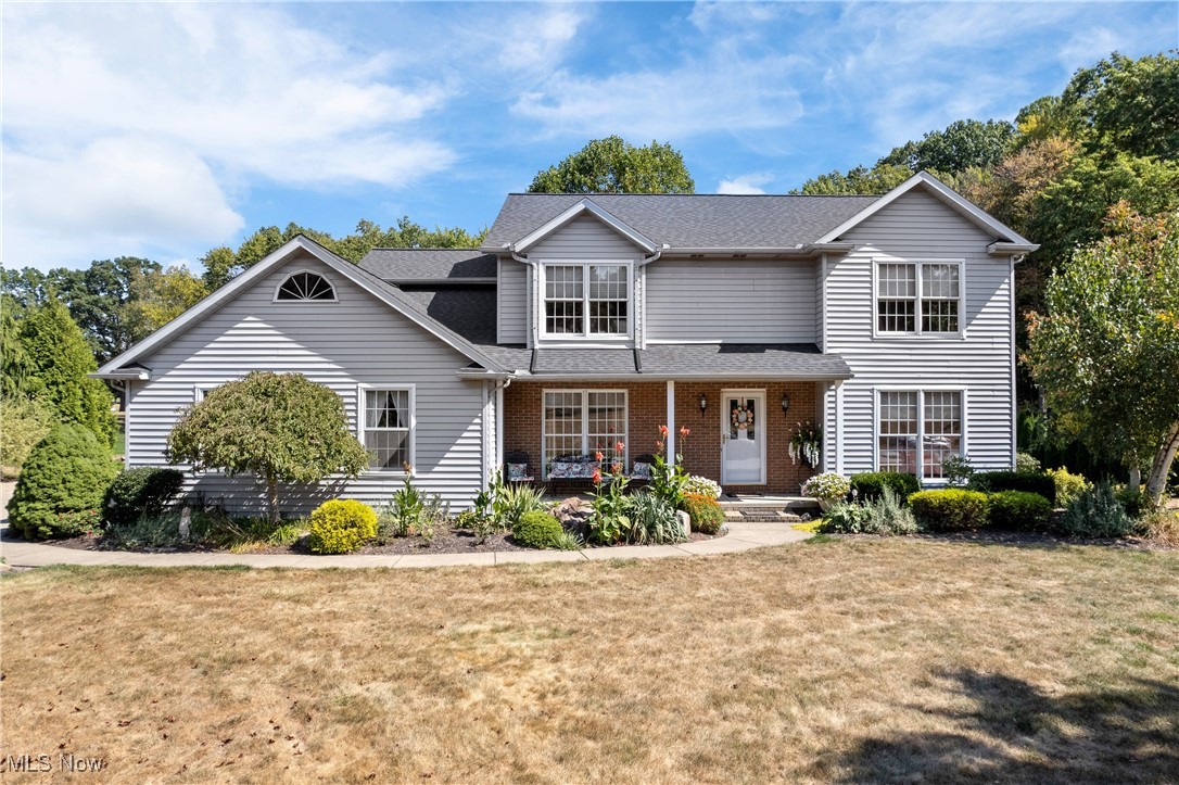 Uniontown, Ohio, 44685, United States, 5 Bedrooms Bedrooms, ,4 BathroomsBathrooms,Residential,For Sale,1947066