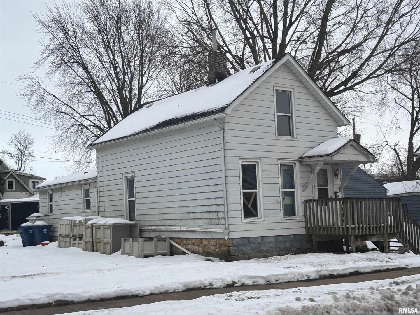 Pershing Blvd, Clinton, IA 52732 #1