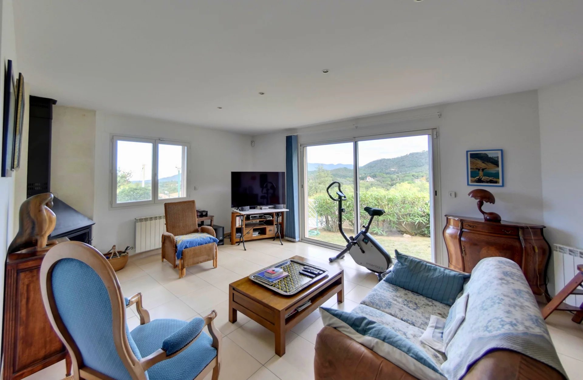 Céret, Occitanie, 66400, FR, 4 Bedrooms Bedrooms, ,4 BathroomsBathrooms,Residential,For Sale,1736383