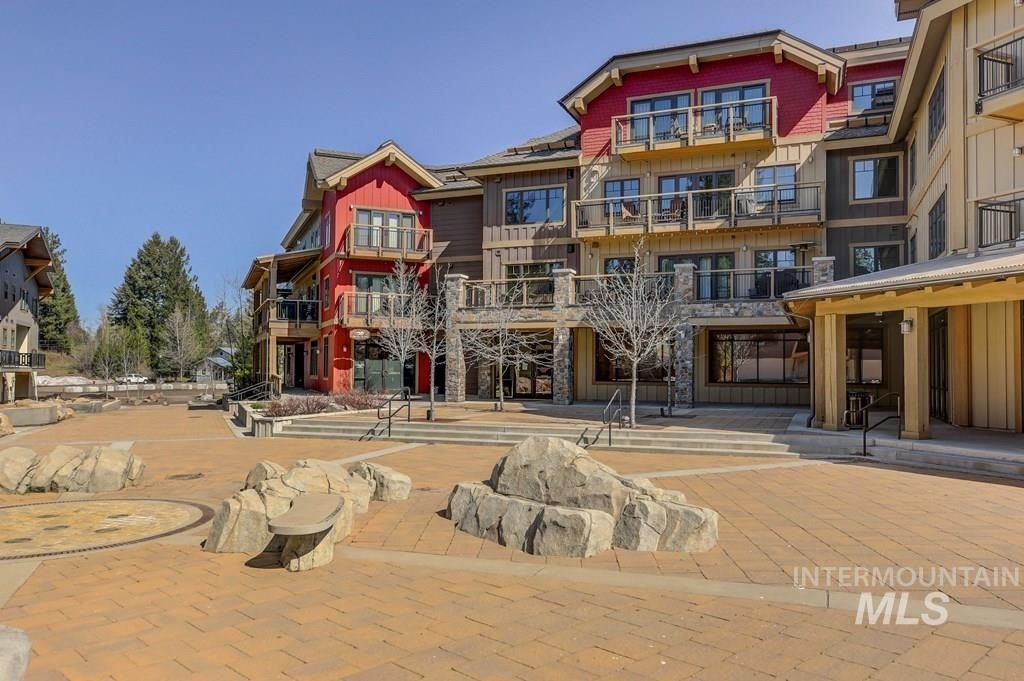 McCall, Idaho, 83638, United States, 2 Bedrooms Bedrooms, ,2 BathroomsBathrooms,Residential,For Sale,1979037