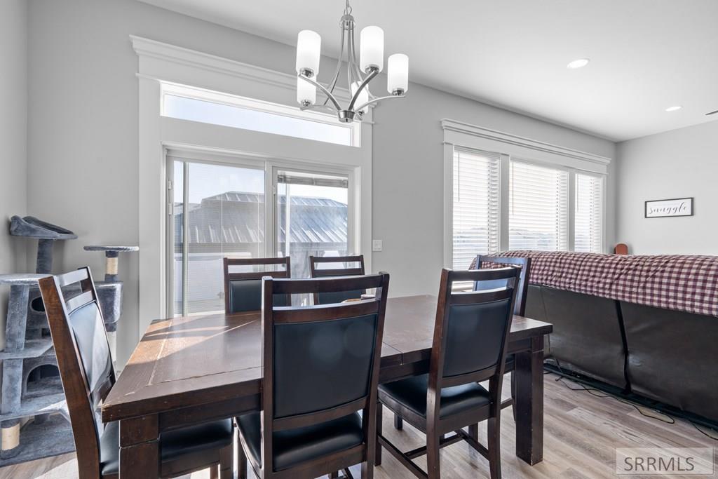 IDAHO FALLS, Idaho, 83401, United States, 4 Bedrooms Bedrooms, ,3 BathroomsBathrooms,Residential,For Sale,2013508