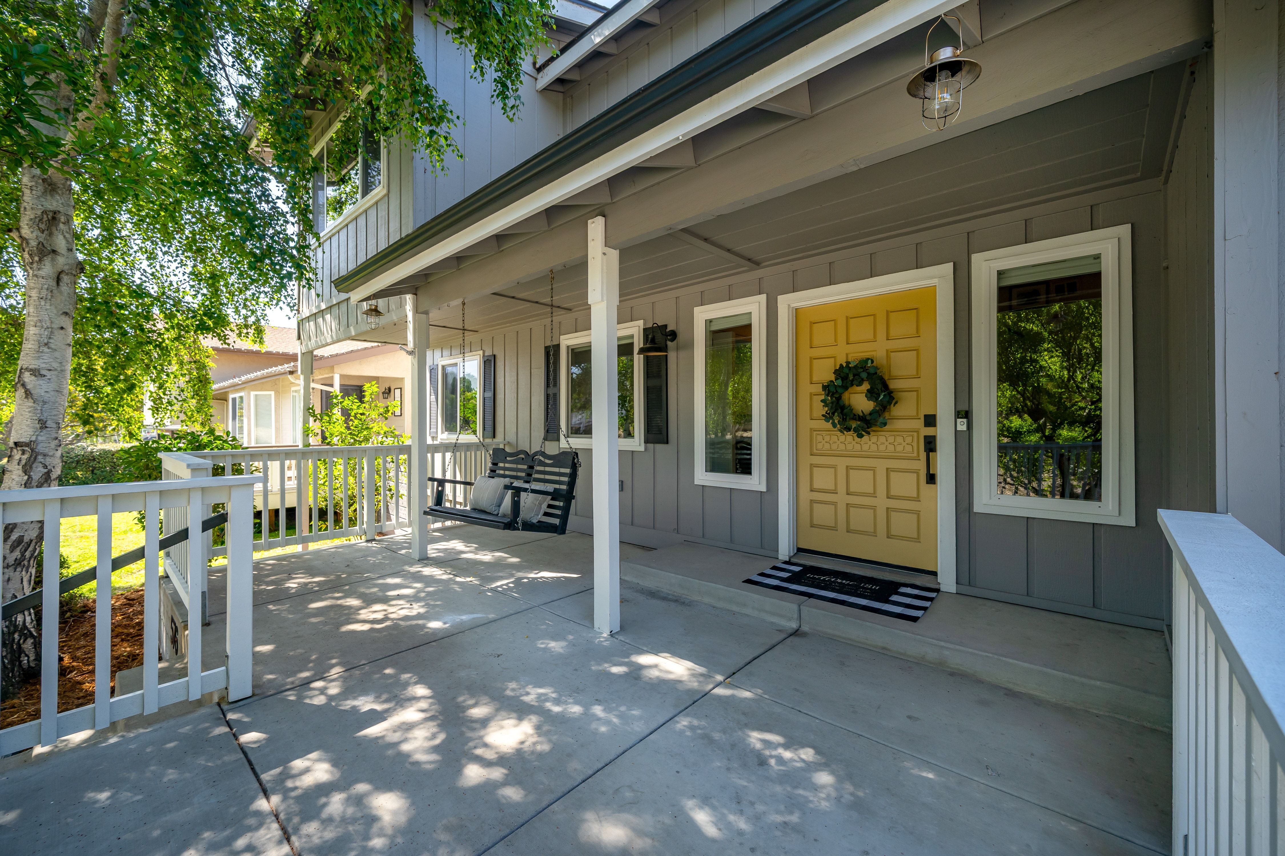  California Coastal Living Meets Modern Farmhouse Design - 物件實景