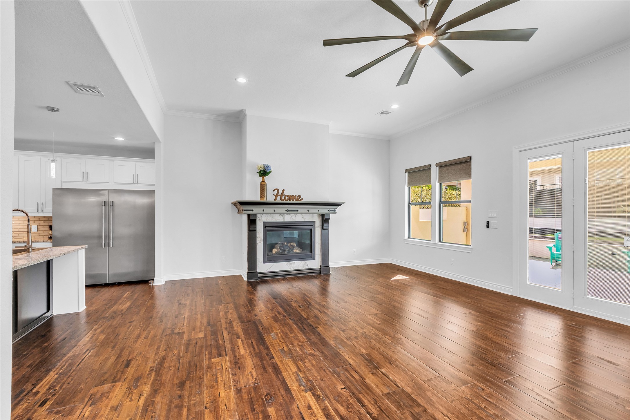 Montgomery, Texas, 77356, United States, 4 Bedrooms Bedrooms, ,4 BathroomsBathrooms,Residential,For Sale,1989198