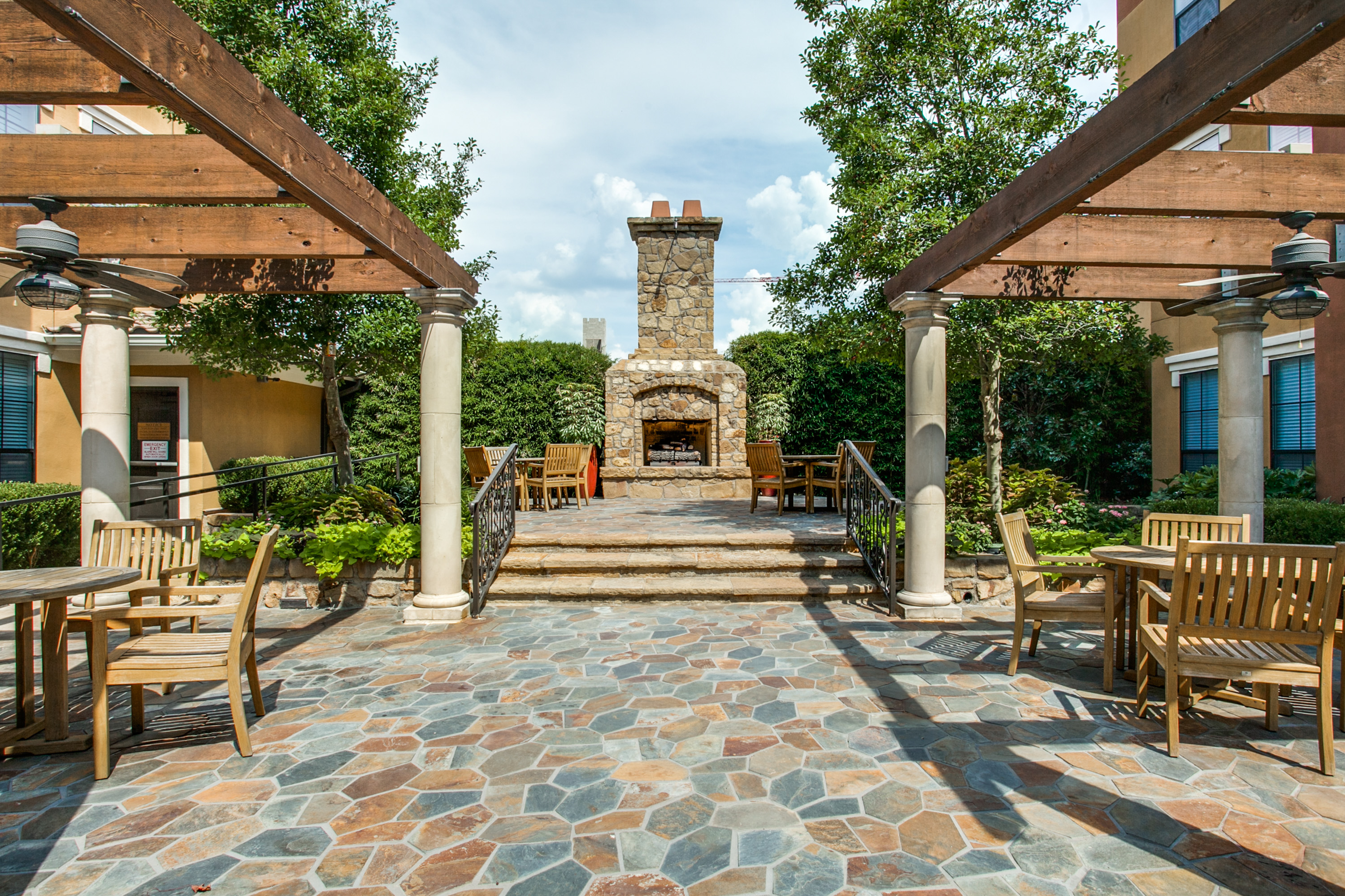  Charming Sorrento Condominium Overlooking the Resort-Style Pool - 物件實景