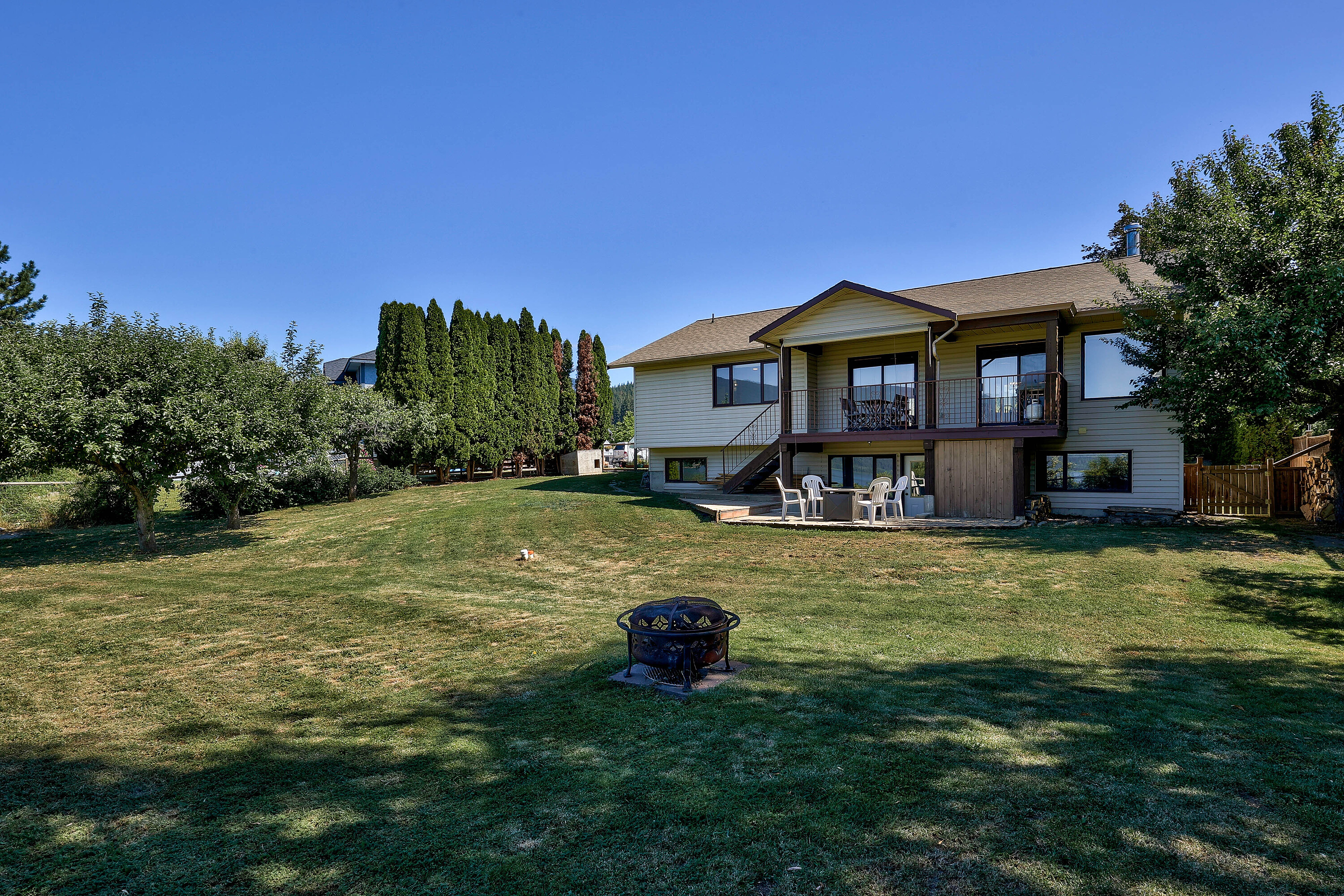  Salmon Arm, Thompson & Okanagan - 物件實景