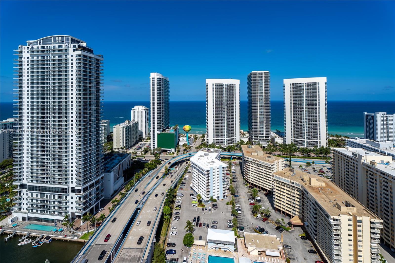 Hallandale Beach, Florida, 33009, United States, 2 Bedrooms Bedrooms, ,2 BathroomsBathrooms,Residential,For Sale,1840698