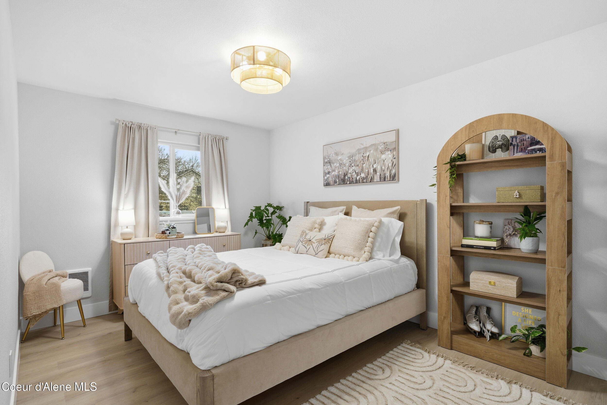 Coeur d'Alene, Idaho, 83814, United States, 2 Bedrooms Bedrooms, ,1 BathroomBathrooms,Residential,For Sale,2010997