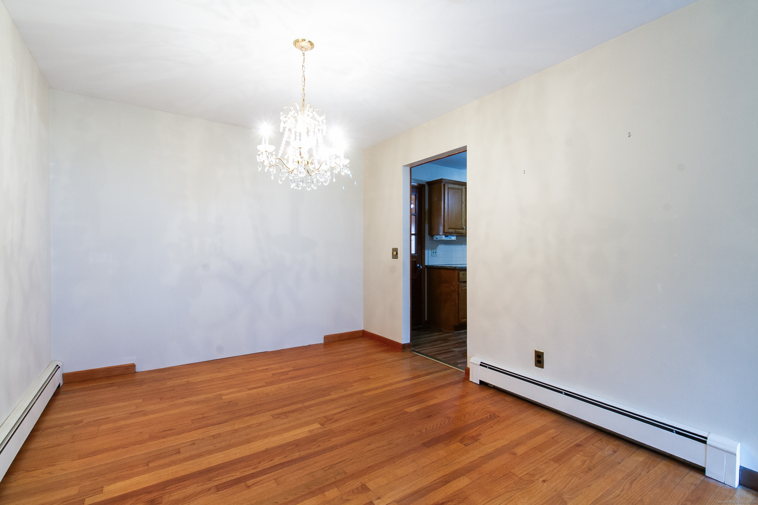 New Fairfield, Connecticut, 06812, United States, 3 Bedrooms Bedrooms, ,3 BathroomsBathrooms,Residential,For Sale,1997532